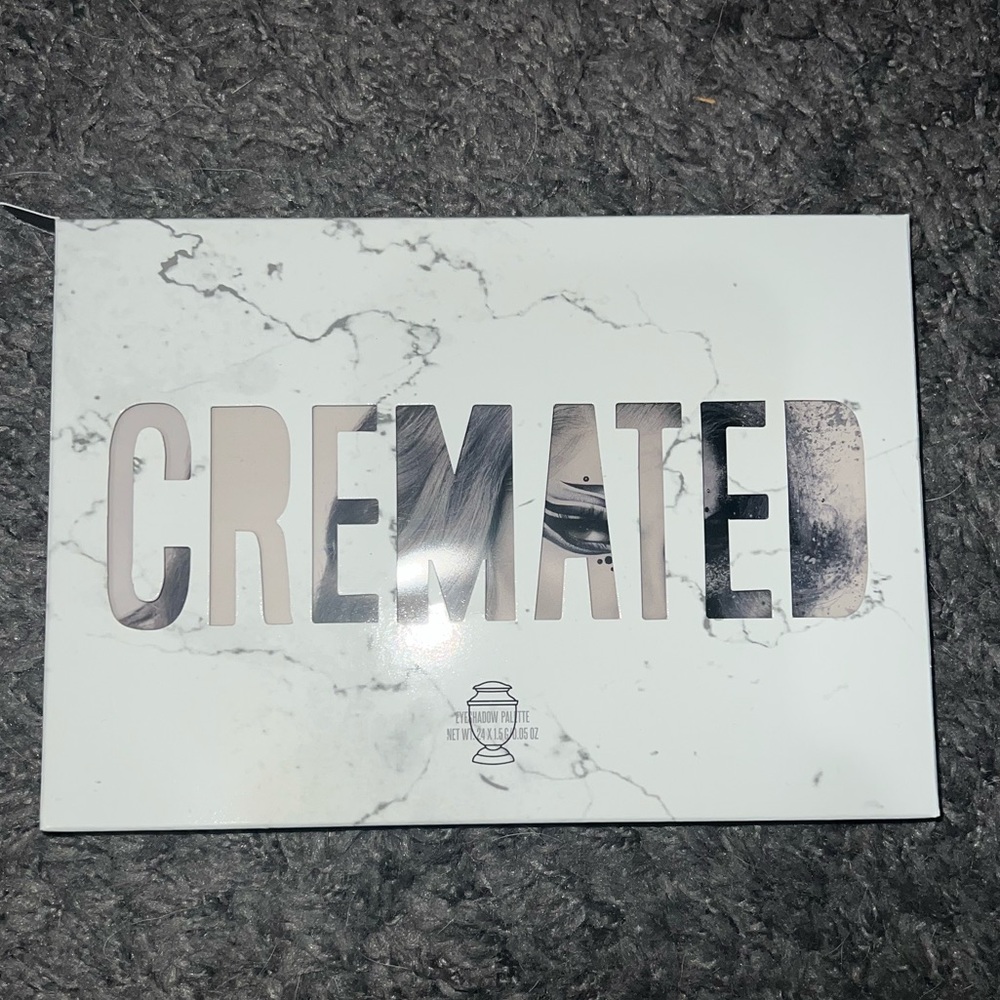 🤍🖤JS Cremated Palette🖤🤍